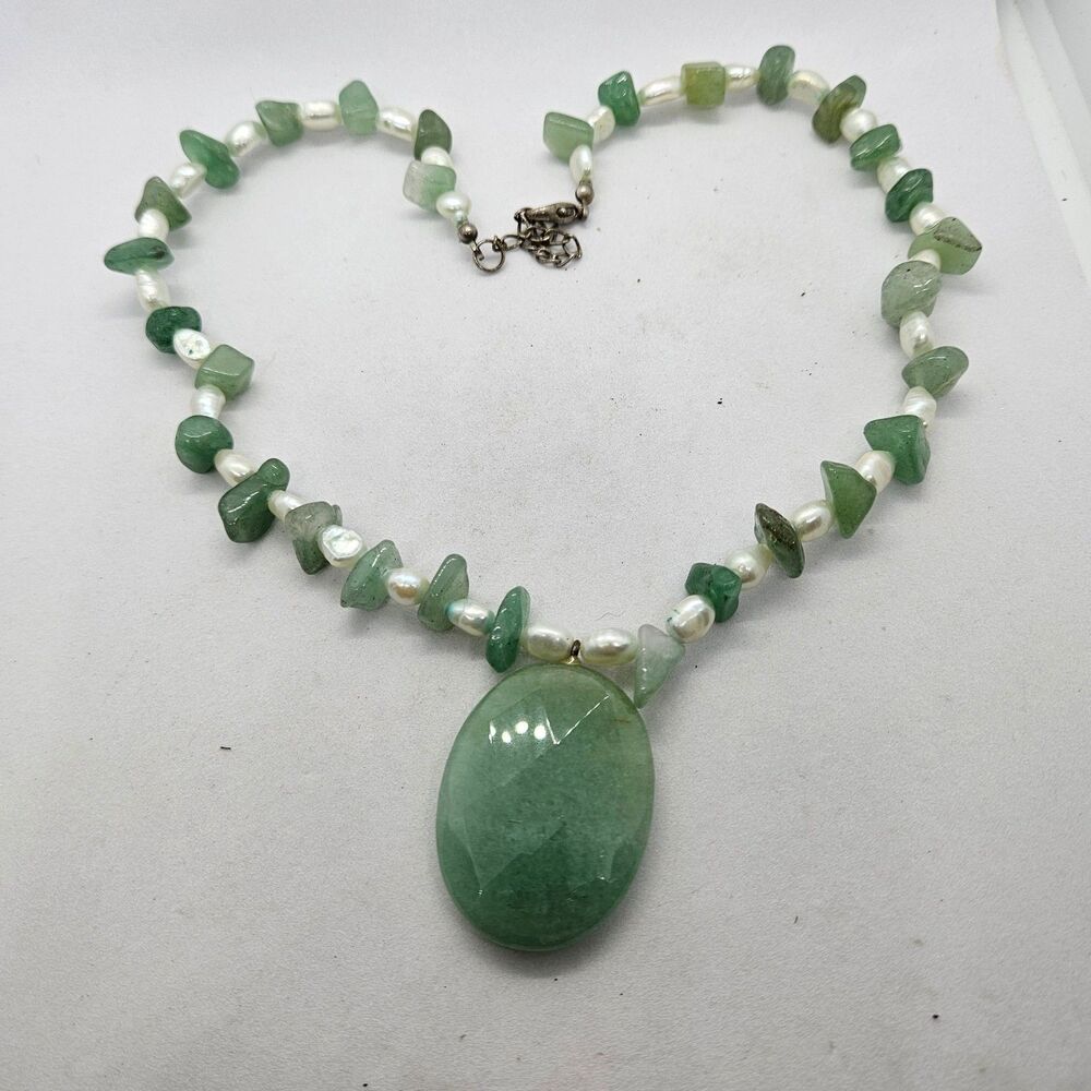 18" to 20" Green Aventurine and Pearl Beaded Necklace
